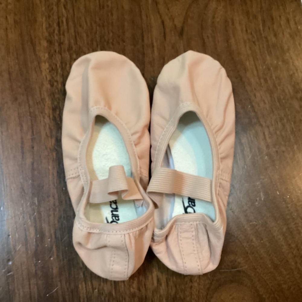 NWT So Danca Blossom child full sole leather ballet slipper